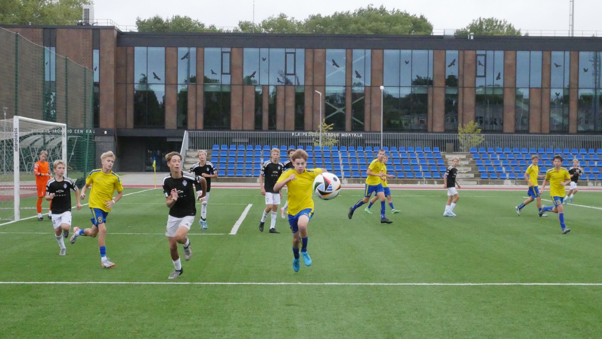 kla-gvi-u15.jpg