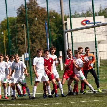 ejl-akimirka-u16.jpg
