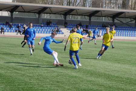 kfm-bfa-ejl-u16.jpg